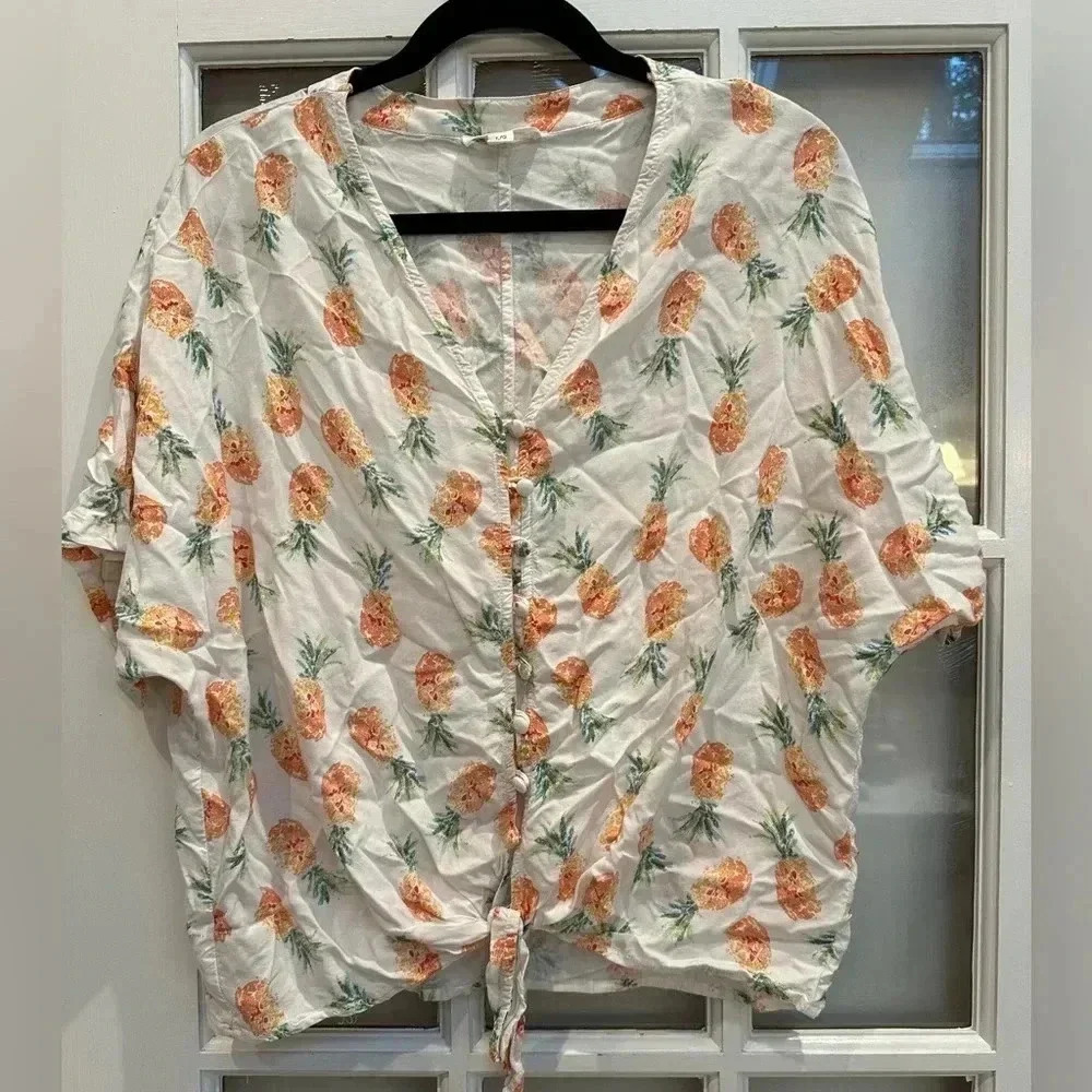 Beach Lunch Lounge Women’s Size Large L Pineapple Print Kelli Top Button Tie